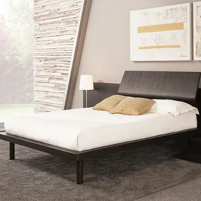 Letto design con gambe Trazo avant Distribuzione grandi marchi a prezzo ribassato