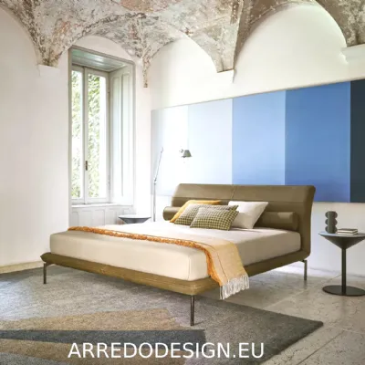 Letto imbottito modello Elle di Twils scontato 30%