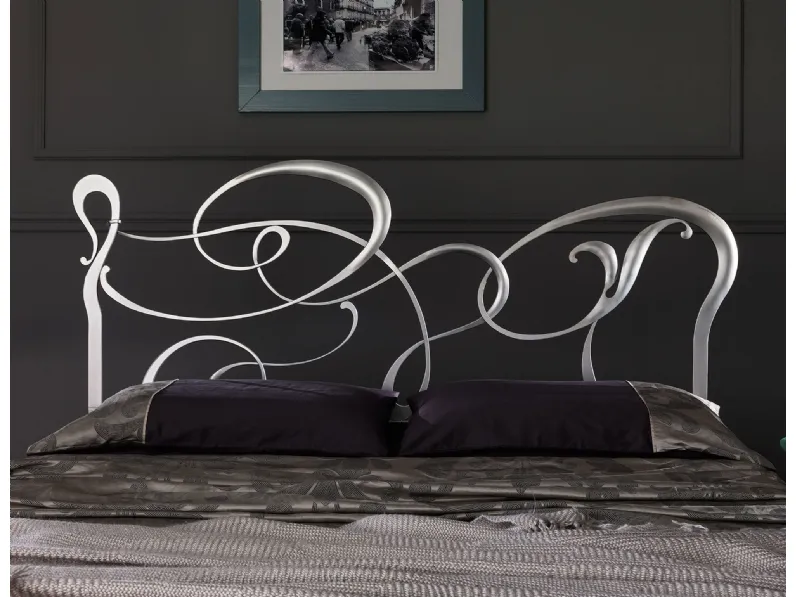 Approfitta dello sconto 45% sul letto in ferro battuto foglia argento made in italy  di Md work