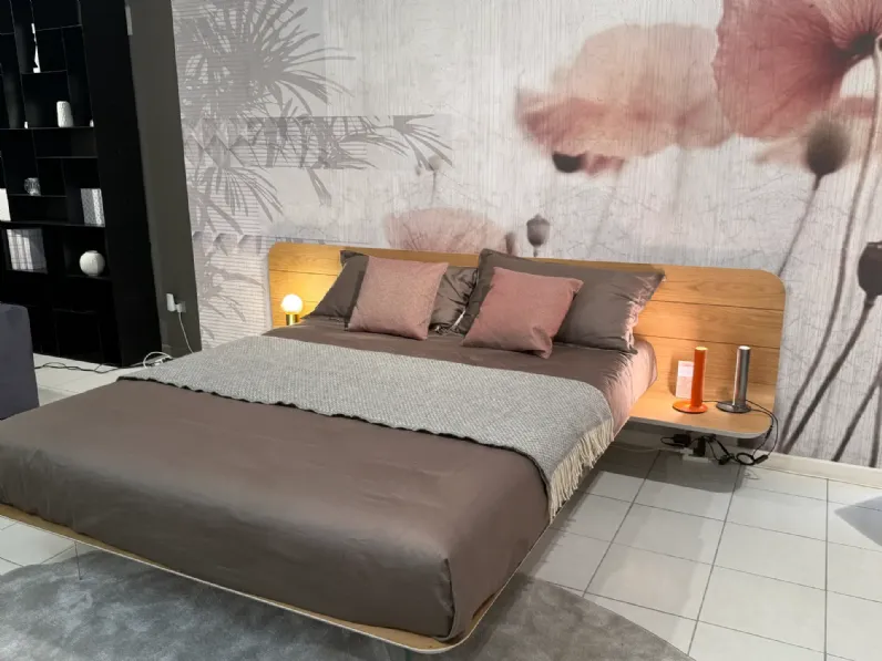 Letto matrimoniale design No-vo quercia Voltan a prezzo scontato