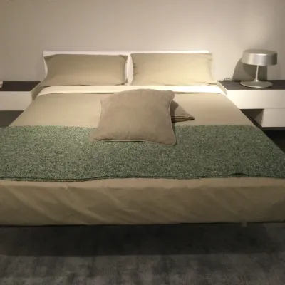 Letto design Fluttua Lago scontato 38%
