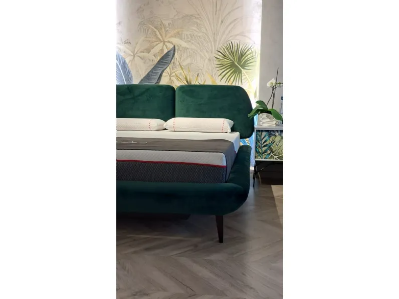 Letto design Jeff Dorelan con uno sconto del 50%