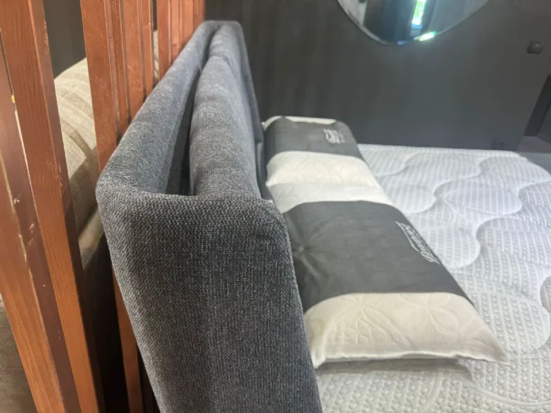 Letto imbottito con contenitore Join Bside a prezzo ribassato