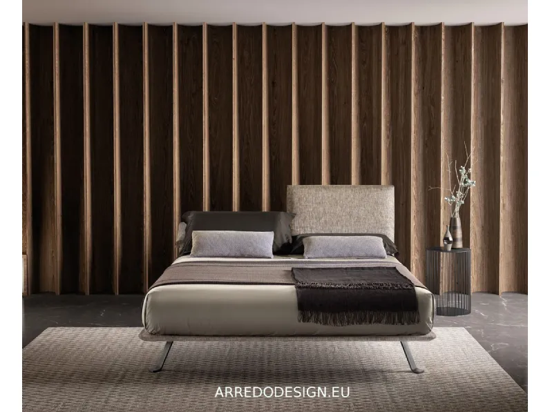 Letto matrimoniale con piedini Just * Samoa a prezzo ribassato