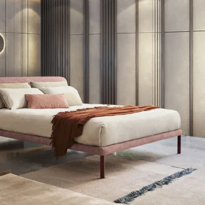 Letto matrimoniale design Marty Bolzan a prezzo ribassato