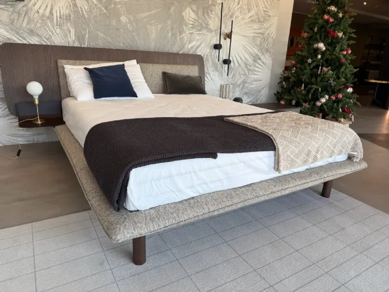 Letto matrimoniale design Matisse Novamobili a prezzo scontato