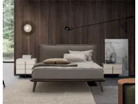 Letto design con gambe Morgan * Dall'agnese a prezzo scontato