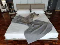 Letto design con gambe Papillon Alivar a prezzo scontato