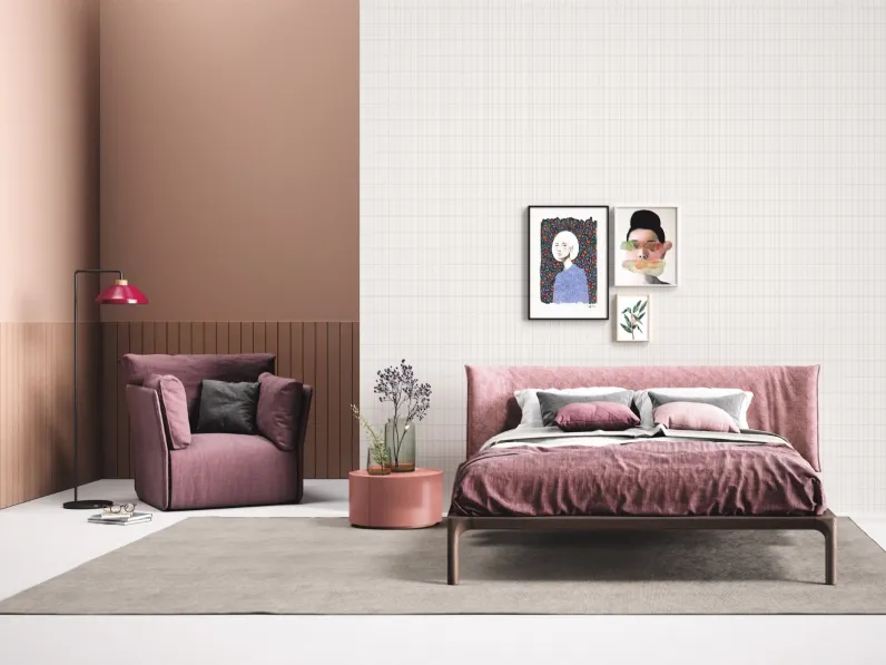 Letto imbottito modello Park di Novamobili scontato 30%