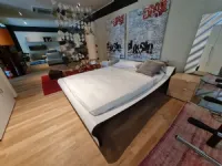 Letto design Silhouette Reflex con un ribasso del 64%