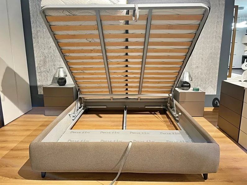 Letto matrimoniale con contenitore Spa hello Noctis a prezzo scontato