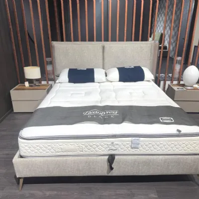 Letto design Tudor Novaluna scontato 33%