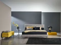 Letto moderno con piedini Dread Twils a prezzo scontato