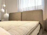 Letto matrimoniale con piedini Feel Bolzan a prezzo scontato