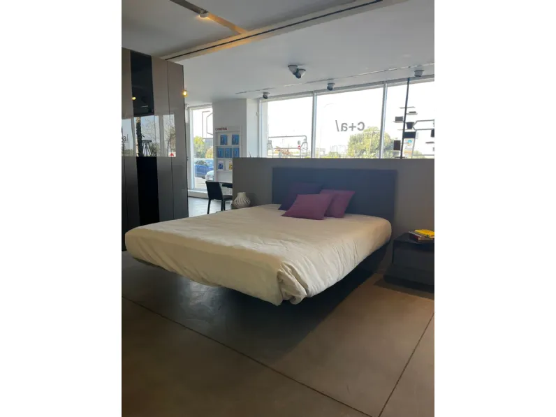 Letto design Fluttua Lago con uno sconto del 25%
