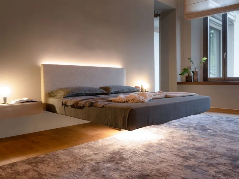 Letto design Fluttua Lago scontato 25%
