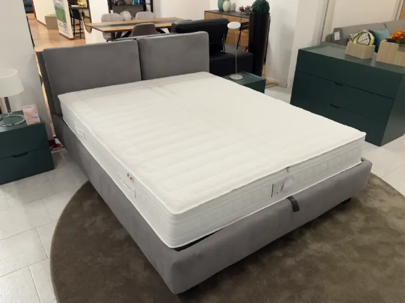 Letto matrimoniale con contenitore Form Samoa a prezzo scontato