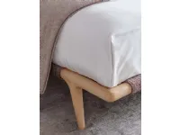 Scopri il Letto Gaud di Flou con uno sconto del 20%! Un design unico in legno per una camera da letto da sogno.