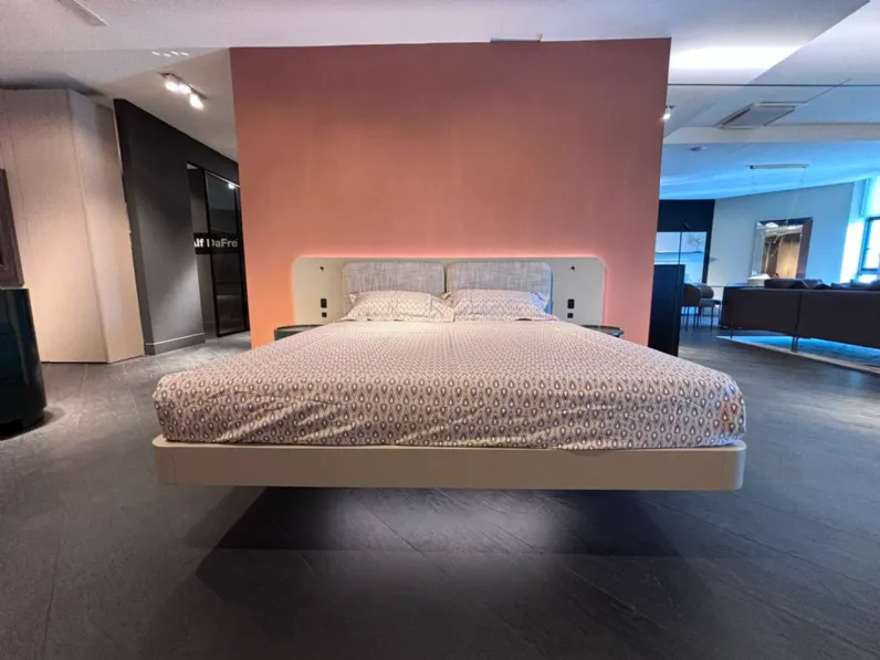 Letto imbottito modello Grand voile: scopri il prezzo 