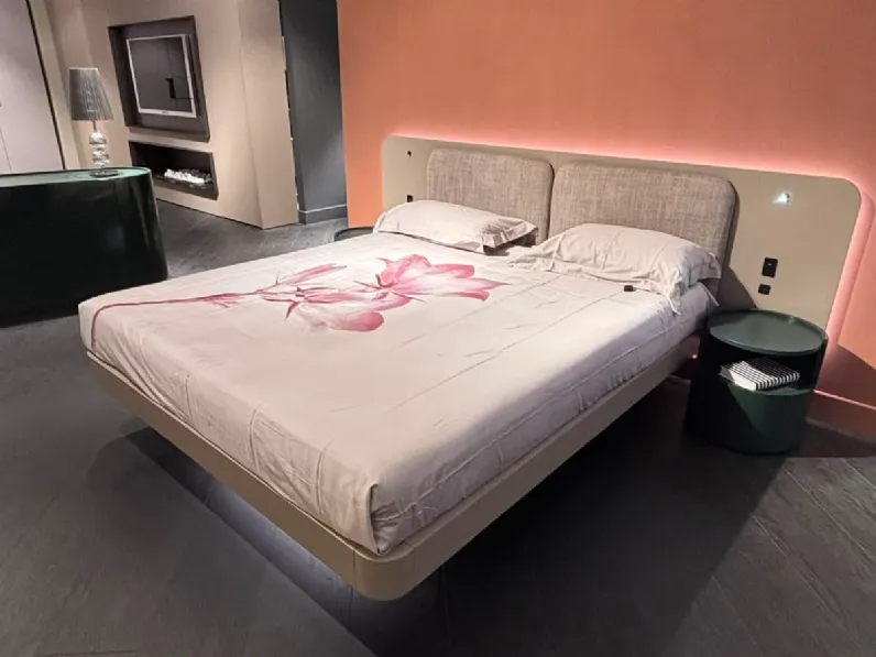 Letto imbottito modello Grand voile: scopri il prezzo 