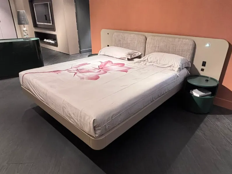 Letto imbottito modello Grand voile: scopri il prezzo 