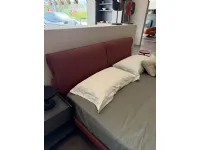 Letto matrimoniale con giroletto Honey Molteni & c a prezzo ribassato