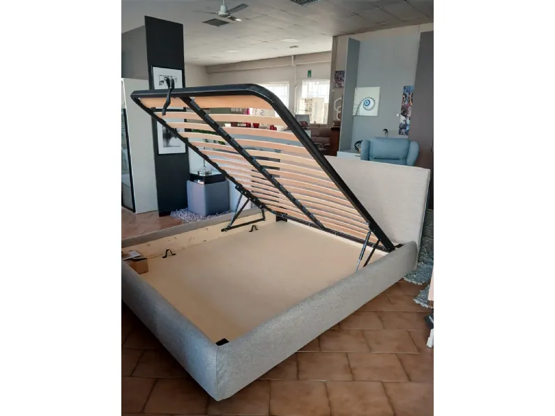 Letto imbottito con contenitore Eden�Bolzan�a prezzo scontato