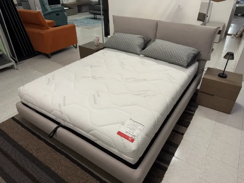 Letto imbottito con contenitore Iorca�Bolzan�a prezzo scontato