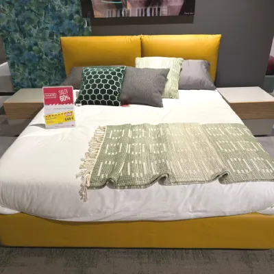Letto moderno con contenitore Ketlin Collezione esclusiva a prezzo ribassato