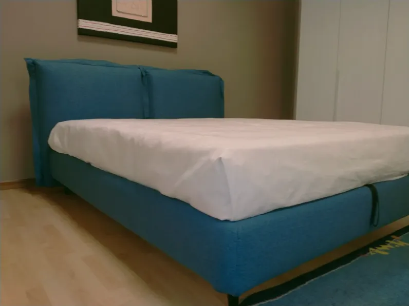 Letto imbottito modello Imbottito con contenitore di Le comfort scontato 40%