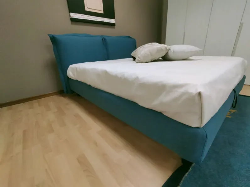 Letto imbottito modello Imbottito con contenitore di Le comfort scontato 40%