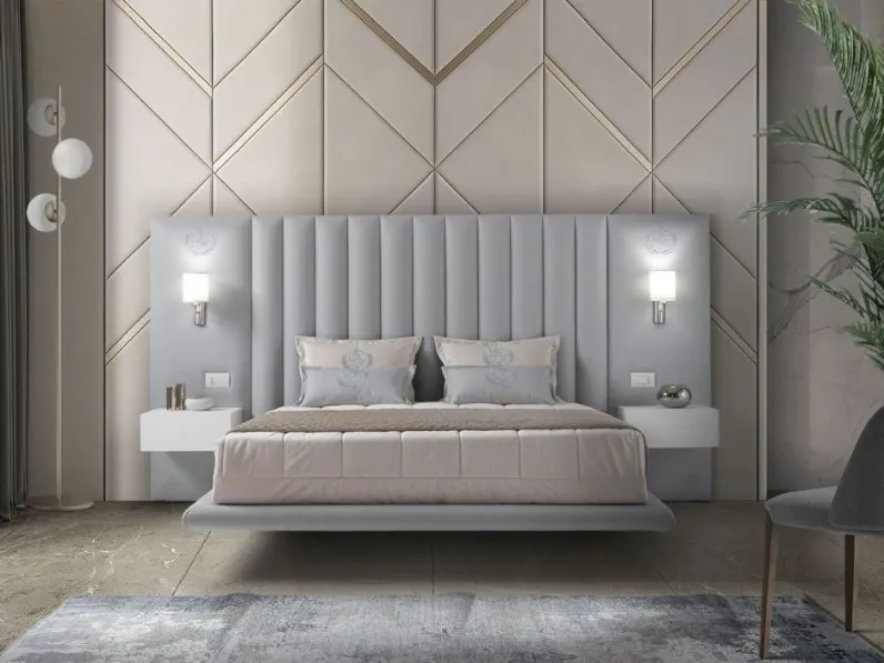 Letto imbottito con contenitore Letto matrimoniale maxi  completo di comodini e luci �Md work�a prezzo ribassato