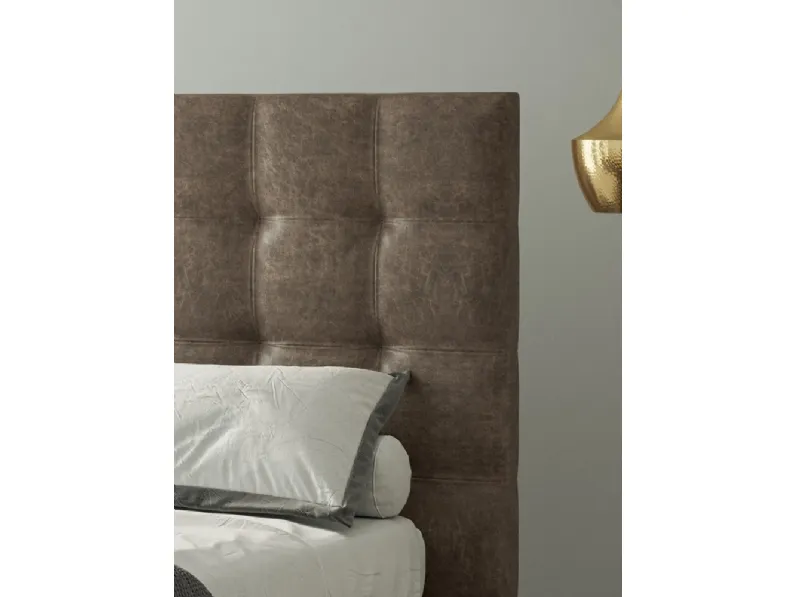Letto moderno Letto mod.brooklyn di giessegi con contenitore scontato del 30% Giessegi con un ribasso del 50%
