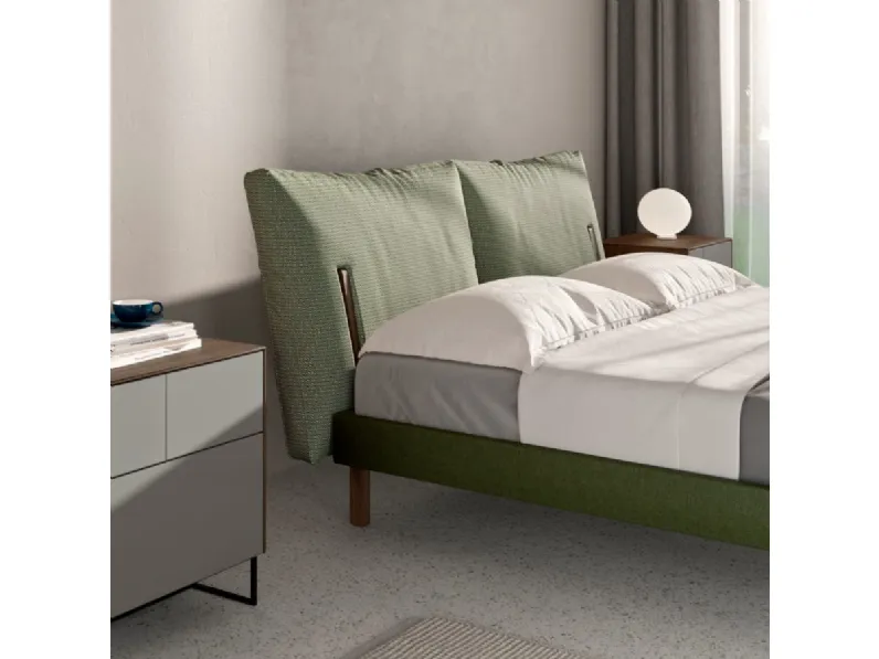 Scopri il letto Brigitta Orme in OFFERTA OUTLET con uno sconto del 30%!