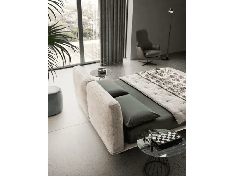 Letto moderno con gambe Fenice Le comfort a prezzo ribassato