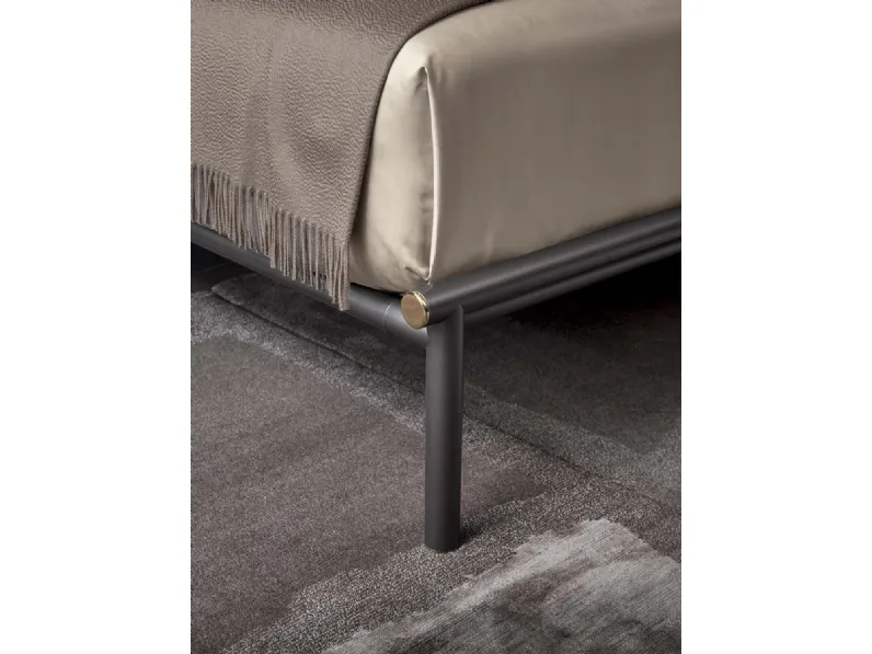 Letto Iko di Flou scontato del 25%
