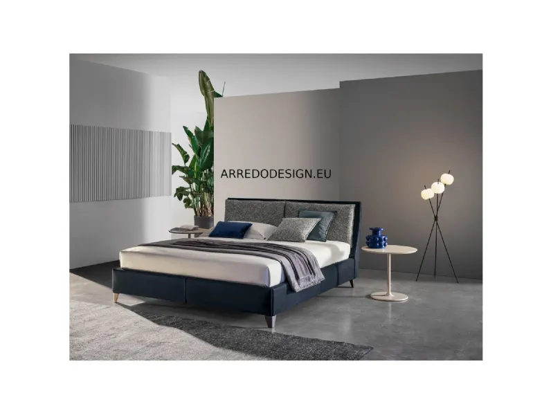 Letto matrimoniale design Attico Twils a prezzo ribassato