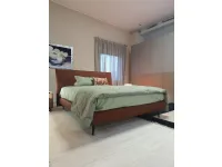 Letto imbottito con giroletto Jeckson�Dorelan�a prezzo scontato