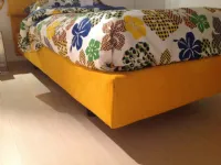 Letto imbottito con giroletto MaxRigo salottia prezzo ribassato