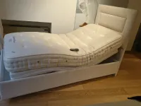 Letto imbottito con giroletto Recliner de luxedi Vispringa prezzo scontato