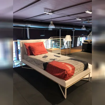 Letto imbottito con giroletto StyleDiellea prezzo ribassato