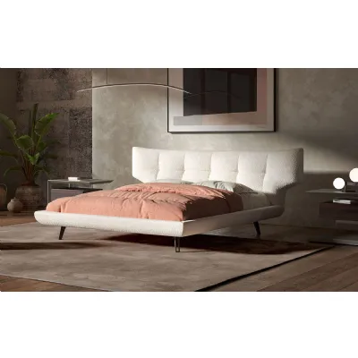 Letto imbottito modello Thomas di Cattelan italia scontato 30%