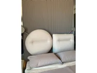 Letto imbottito modello Beshape di Caccaro scontato 35%