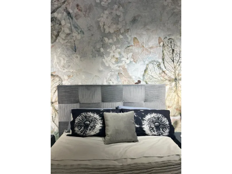 Letto imbottito con contenitore Feniglia Nefi a prezzo scontato