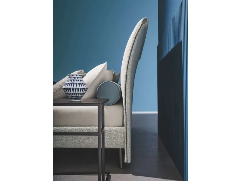 Letto matrimoniale con piedini Sail Twils a prezzo ribassato