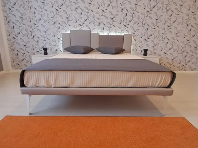 Letto matrimoniale moderno Skyline Moretti compact giorno notte a prezzo ribassato