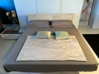 Letto imbottito modello Steel 180x200 di Lago scontato 35%