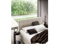 Letto imbottito modello Tender di Le comfort scontato 40%