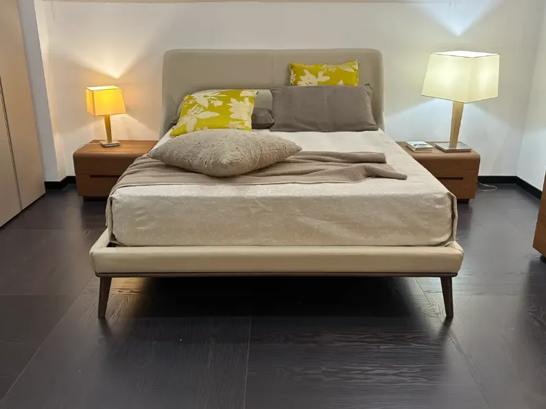 Letto imbottito con gambe Ulisse La falegnami a prezzo ribassato