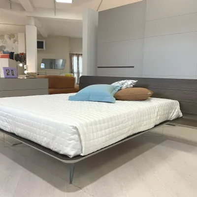 Letto in legno a scomparsa Letto novoVoltana prezzo ribassato